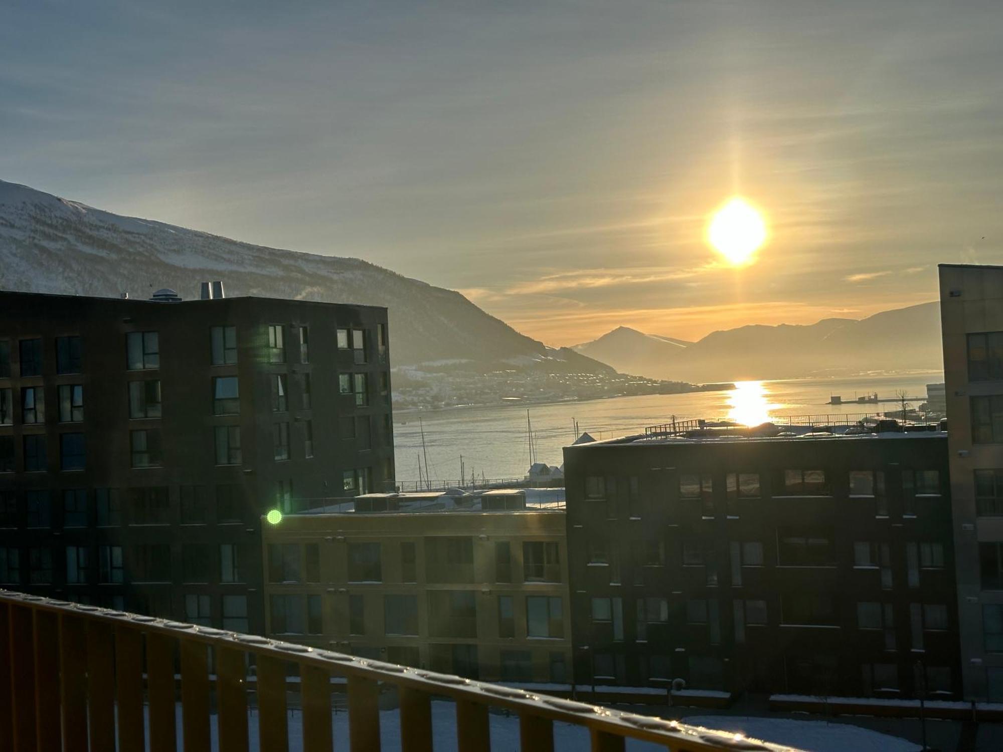 Thenorthernexplorer Penthouse Tromso Exterior photo